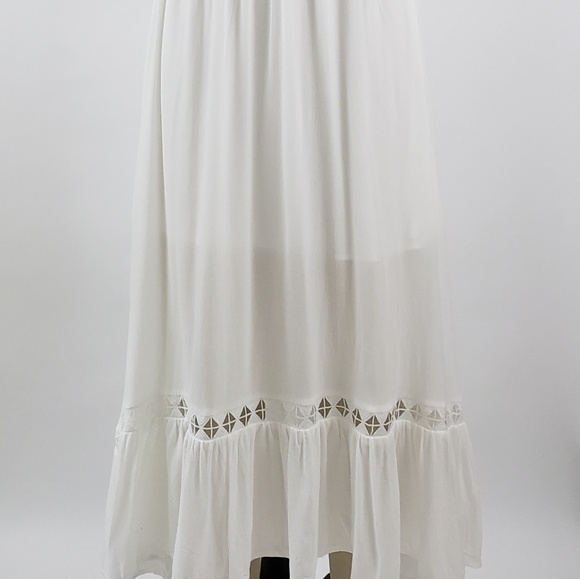 Beautiful Boho White Maxi Dress - Picture 4 of 5